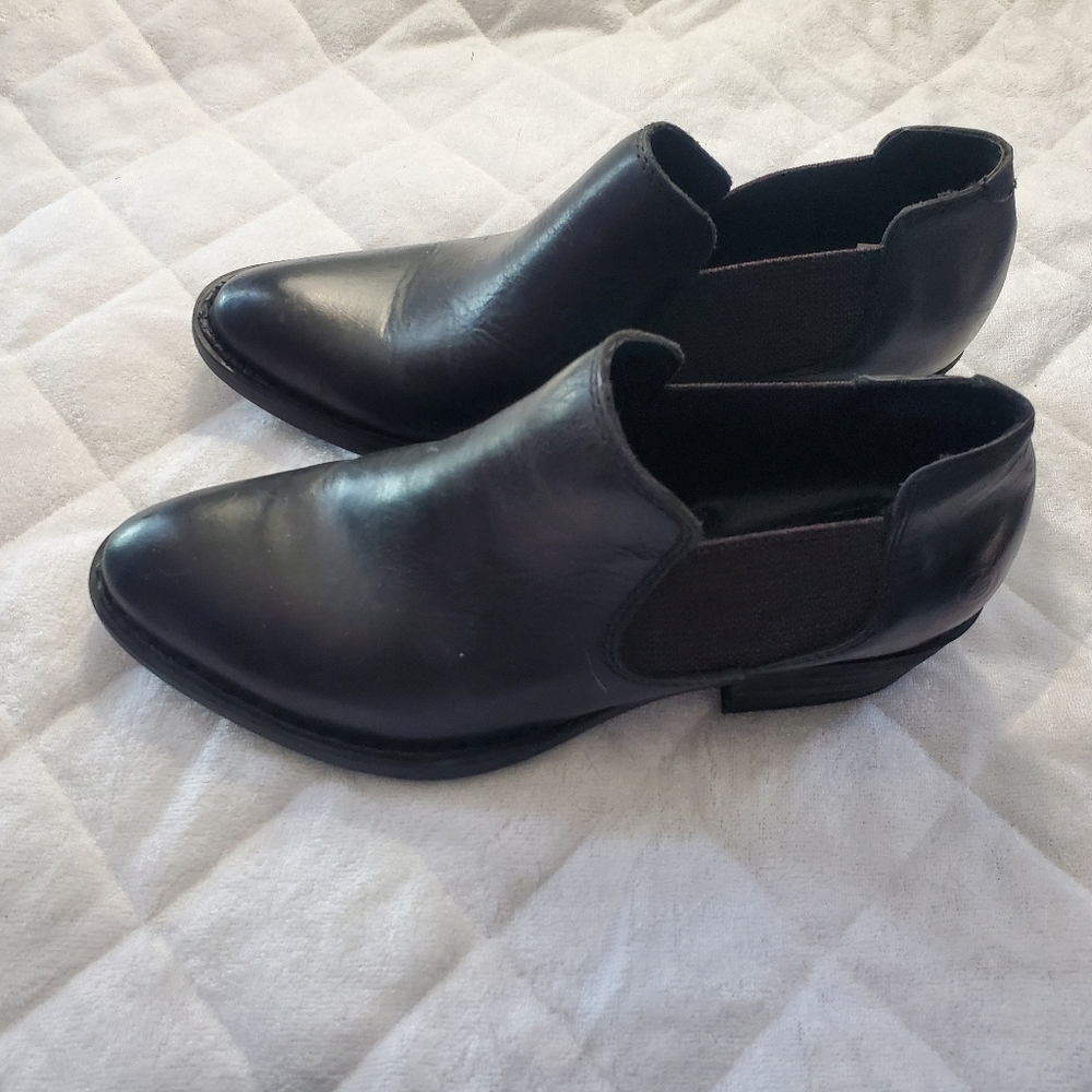women's leather shoes